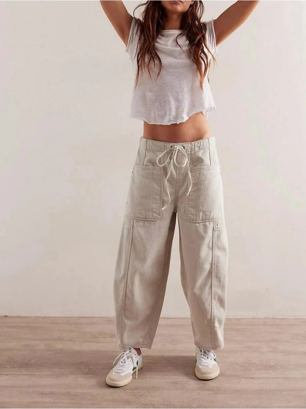 Denim barrel drawstring jeans NWOT Medium Ivory
